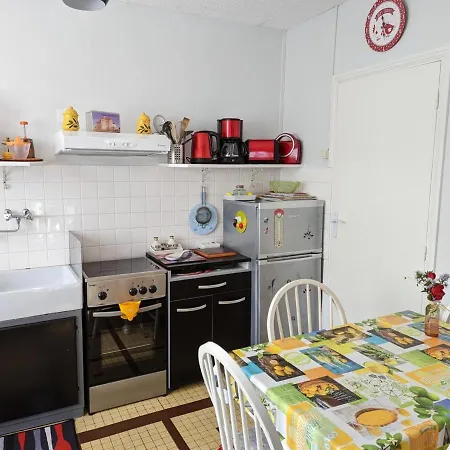 Avec Terrasse Et Jardin, Ideal Pour 4 Personnes, A - Fr-1-653-196 * Barbezieux-Saint-Hilaire