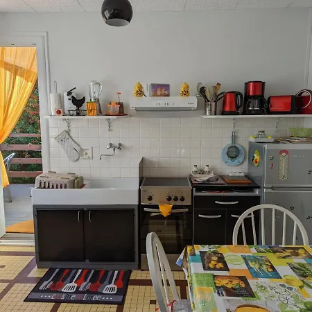 Avec Terrasse Et Jardin, Ideal Pour 4 Personnes, A - Fr-1-653-196 Apartmán