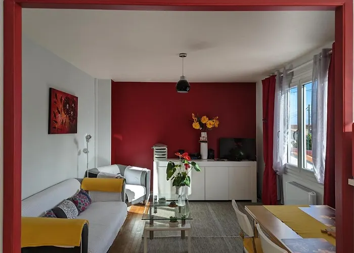 Avec Terrasse Et Jardin, Idéal Pour 4 Personnes, à - Fr-1-653-196 Appartamento *