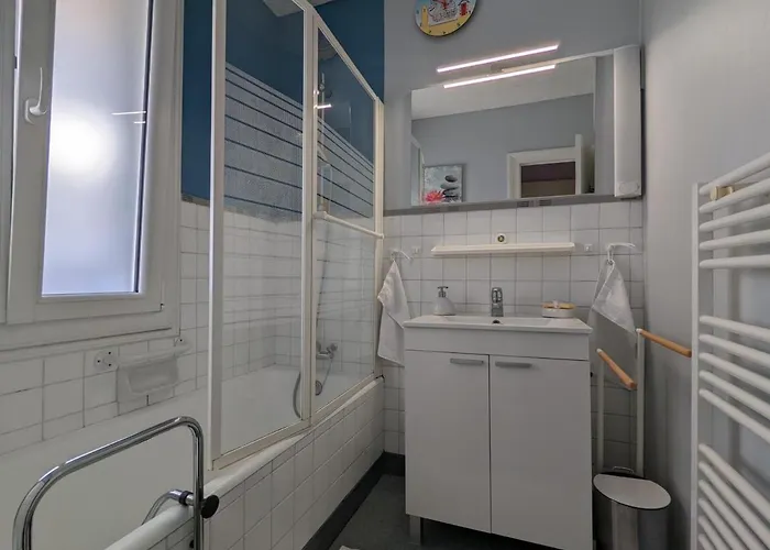 Appartamento Avec Terrasse Et Jardin, Idéal Pour 4 Personnes, à - Fr-1-653-196 *